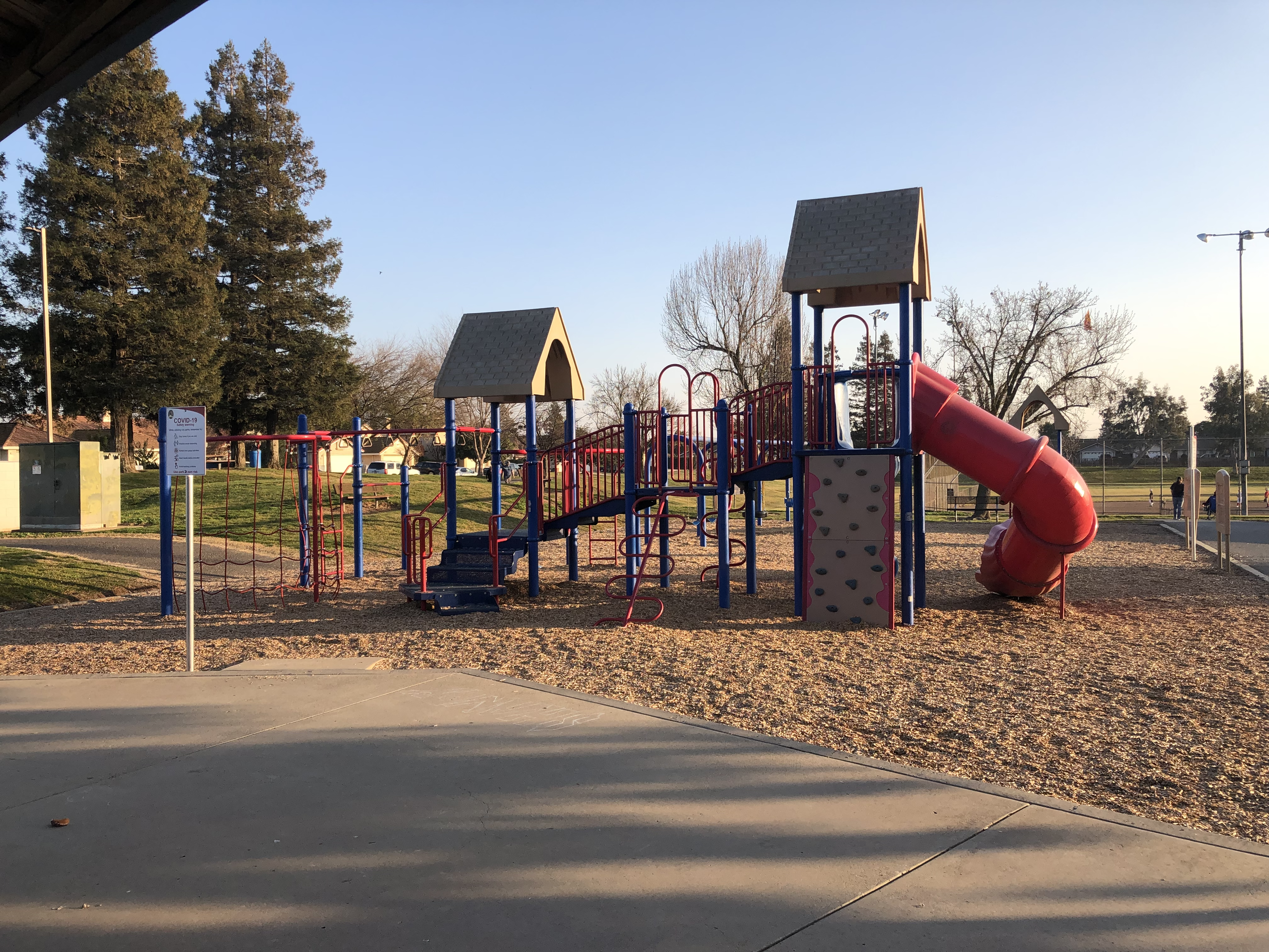 03924D35-5A7E-4659-BFDA-6E000D4F4D0F-L0-001